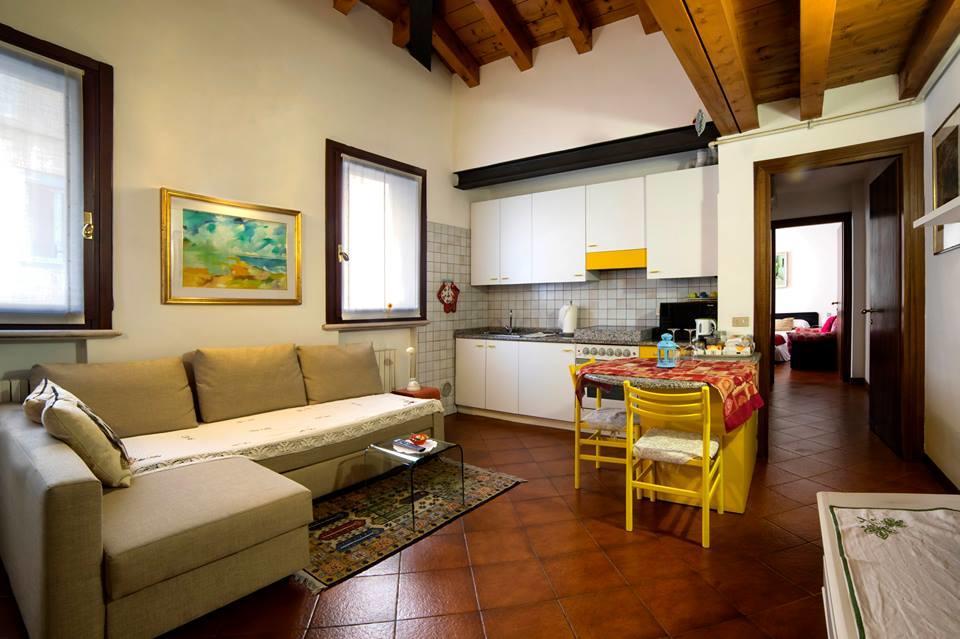 Holiday Treviso Suite Lombardi ภายนอก รูปภาพ